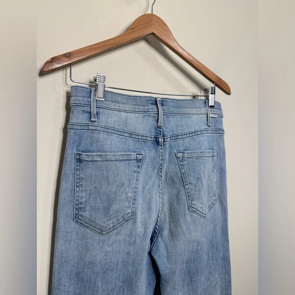 MOTHER Jeans The Hustler Ankle Fray in Knock on Wood